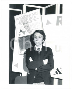 Fotografia d epoca originale 1980 ca ITALIA Gabriele BACCHI Direttore di STORIA ILLUSTRATA Foto 20x25 cm 1 1