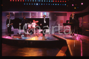 35mm vintage slide* 1986 DISCORING Nicholas WHITECROSS dei KISSING THE PINK (20)