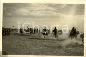 Fotografia d epoca originale 1937 MOGGIO ETIOPIA Spettacolo Cavalieri GALLA per Festa Lavoro Fotografia 1
