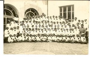 Fotografia d epoca originale 1930 ca FANO PU Ritratto dei bambini di una colonia Foto cartolina VINTAGE 1