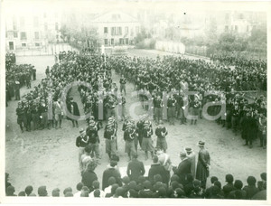 Fotografia d epoca originale 1935 ca VENEZIA Consegna dei diplomi ai capicenturia AVANGUARDISTI Fotografia 1