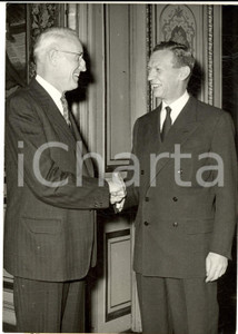 Fotografia d epoca originale 1959 PARIS Maurice COUVE DE MURVILLE reÃ§oit ministre Howard GREEN Photo 1