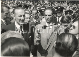 1955 MILANO Funerali di Alberto ASCARI - Discorso conte CARACCIOLO *Foto