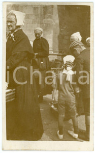 1917 GUERANDE (LOIRE, FRANCE) Femmes et enfants au marchÃ© - Photo carte postale  Fotografia d'epoca, in formato cartolina postale.CONDIZIONI: GFORMATO: FP     originale e autentica 1