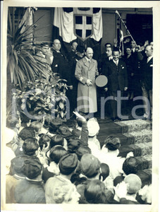 Fotografia d epoca originale 1937 MILANO Duca di BERGAMO con operai stabilimento MOTTA Fotografia 1