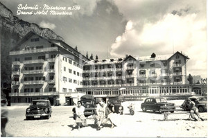 Cartolina originale da collezione 1950 ca AURONZO DI CADORE BL Turisti Grand Hotel MISURINA Automobili Cartolina 1