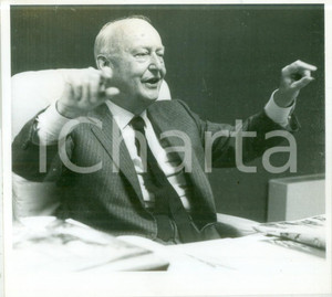 Fotografia d epoca originale 1990 ca STRASBOURG Politico Pierre PFLIMLIN scherza a una riunione Fotografia 1