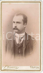 1880 ca. PAVIA -Ritratto maschile abiti eleganti *Foto Francesco CISARRI CDV (3)