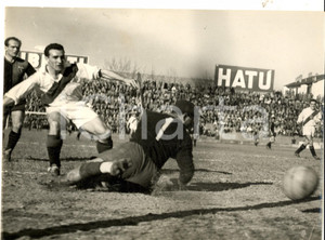 Fotografia d epoca originale 1960 ca CALCIO SERIE A TORINOGENOA Tiro Lelio ANTONIOTTI respinto Foto 24x18 1