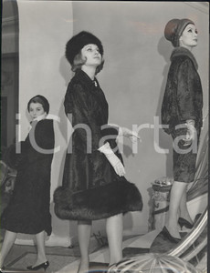 Fotografia d epoca originale 1961 MONTECARLO Raccolta fondi Croce Rossa  Pellicce MELLONI MATTI VENEZIANI 1