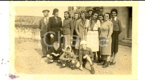 Fotografia d epoca originale 1939 MONTE PENICE PV Gruppo familiare in campagna Foto VINTAGE 11 x 7 1