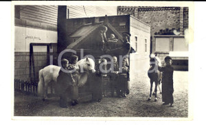 Cartolina originale da collezione 1937 EXPO PARIS Royaume de LILLIPUT  La ferme Carte postale NANISME FP NV 1