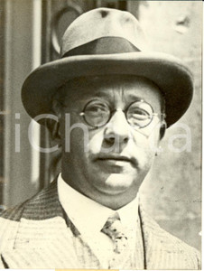 Fotografia d epoca originale 1931 BRUXELLES Monsieur PETIJEAN con portafoglio scienze e arti Fotografia 1