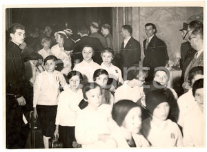 Fotografia d'epoca originale 1934 MILANO Bambini in partenza per le colonie elioterapiche *Foto DANNEGGIATA 1