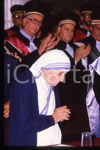35mm vintage slide* 1987 UNIVERSITÀ DI BOLOGNA - Madre Teresa di CALCUTTA (3)