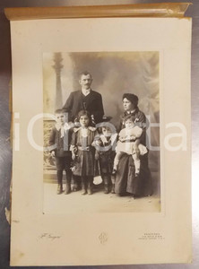 Fotografia d epoca originale 1900 ca PIACENZA Ritratto di famiglia con quattro bambini  Foto F.lli GREGORI 1