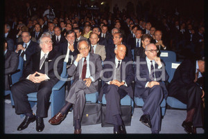 35mm vintage slide* 1990 ca MILANO Giovanni SPADOLINI assemblea ASSOLOMBARDA (1)