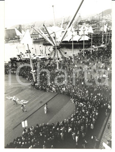Fotografia d epoca originale 1992 GENOVA Porto Antico  Spettacolo di stendardi Foto VINTAGE 13x18 1