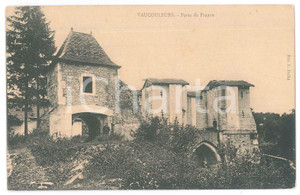 1910 ca VAUCOULEURS Porte de France - Cartolina postale ANIMATA FP NV  Cartolina postale d'epoca, viaggiata.  GOOD/buono  Formato: 14x9 cm originale e autentica 1
