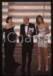 Fotografia d epoca originale 1998 SANREMO HERZIGOVA Raimondo VIANELLO Veronica PIVETTI 35mm vintage slide 16 1