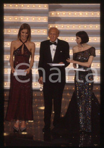 Fotografia d epoca originale 1998 SANREMO HERZIGOVA Raimondo VIANELLO Veronica PIVETTI 35mm vintage slide 19 1
