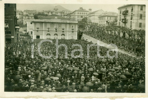 Fotografia d epoca originale 1937 GENOVA SESTRI PONENTE Operai dell industria riuniti a CASA LITTORIA Foto 1