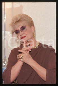 Flo SANDON'S - TV SHOW Italian singer Portrait 1990 ca * 35 mm vintage slide 10