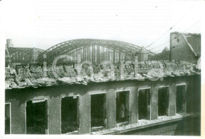 Fotografia d epoca originale 1945 KOLN WW2 Edifici distrutti da bombardamenti al Ponte HOHENZOLLERN Foto 1