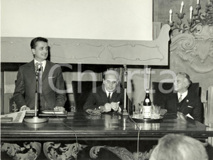 Fotografia d epoca originale 1969 MILANO Fondazione CARLO ERBA Convegno INISM con acqua SANGEMINI Foto 1