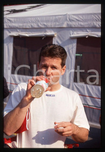 35mm vintage slide* 1994 GP SAN MARINO - Nicola LARINI si disseta nel paddock 5