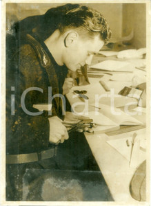 Fotografia d epoca originale 1940 ca TORINO Legatori all opera per i Littoriali Fotografia DANNEGGIATA 1