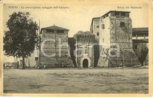 Cartolina originale da collezione 1930 ca RIMINI La rocca dei MALATESTA sulla spiaggia Cartolina FP NV 1