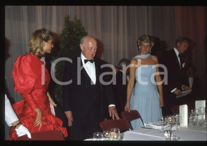 35mm vintage slide* 1987 CANNES - Lady Diana SPENCER Alec GUINNESS Gala dinner 3
