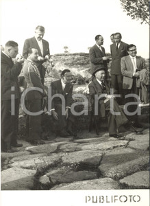 1957 PAESTUM Presidente DDR Theodor HEUSS in visita agli scavi *Foto 13x18 cm
