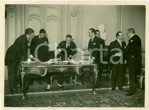 Fotografia d epoca originale 1932 ROMA Ministro Ramon Ubaldo GUERRA firma trattato amicizia EGITTO URUGUAY 1