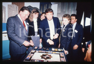 35mm vintage slide* 1989 NEW YORK Donald TRUMP unveils board game TRUMP THE GAME