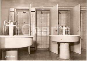 Cartolina originale da collezione 1950 ca ROMAGNANO SESIA NO COLLEGIO CONVITTO CURIONI Sala docce 1 1