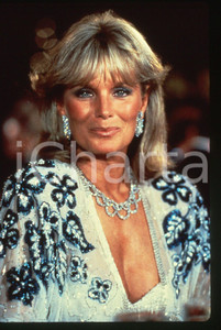 35mm vintage slide* 1985 ca COSTUME - Linda EVANS Ritratto dell'attrice (7)