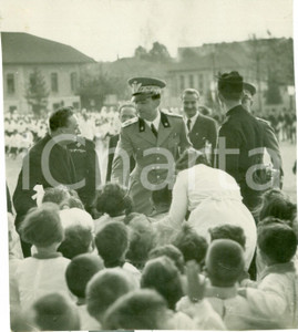 Fotografia d epoca originale 1935 MILANO Umberto II con bambini della scuola del TROTTER Fotografia 1
