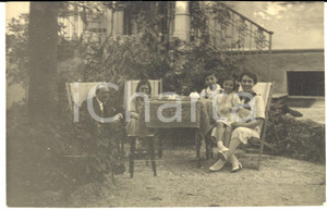 Fotografia d'epoca originale 1934 VARESE MASNAGO Famiglia CLEMENTI prende il the in giardino *Fotografia FP 1