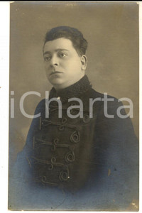 Fotografia d epoca originale 1915 ca WW1 GRANDE GUERRA Ufficiale in uniforme con alamari e collo in lana FOTO 1