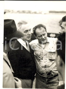 Fotografia d epoca originale 1961 GENOVA Il capitano della petroliera FERNMOUNT dopo l esplosione Foto 13x18 1