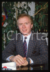 35mm vintage slide* 1989 MILANO Roberto CHEVALIER Ritratto in Terrazza Martini 5
