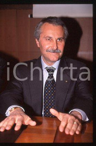 Fotografia d epoca originale Fabrizio de MIRANDA ITALY Portrait of an engineer 1995 ca  35mm vintage slide 4 1
