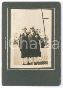 Fotografia d epoca originale 1920 ca USA Portrait of two women  VINTAGE real photo 10x15 cm 1