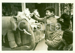 Fotografia d epoca originale 1938 ROMA Mercato giocattoli a Piazza NAVONA per Befana Fascista FOTOGRAFIA 1