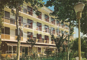 Cartolina originale da collezione 1975 TABIANO TERME PR Veduta Hotel Farnese Cartolina FG VG 1