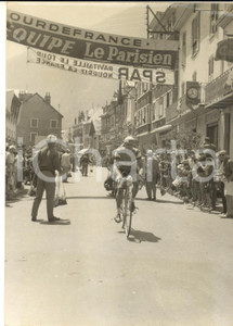 1960 CICLISMO TOUR DE FRANCE LE BOURG-D'OISANS Piet VAN EST in testa - Foto