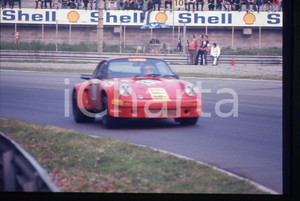 Fotografia d epoca originale 35mm vintage slide 1974 1000 KM MONZA PORSCHE 911 CARRERA RSR in una curva 1