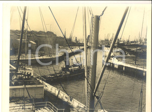 Fotografia d epoca originale 1967 LONDON Veduta del porto con i docks Fotografia ANIMATA navi 30x21 cm 1